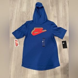 NWT NIKE The Nike Tee Boys short-sleeved hooded tee.  New with Tags. Size LARGE